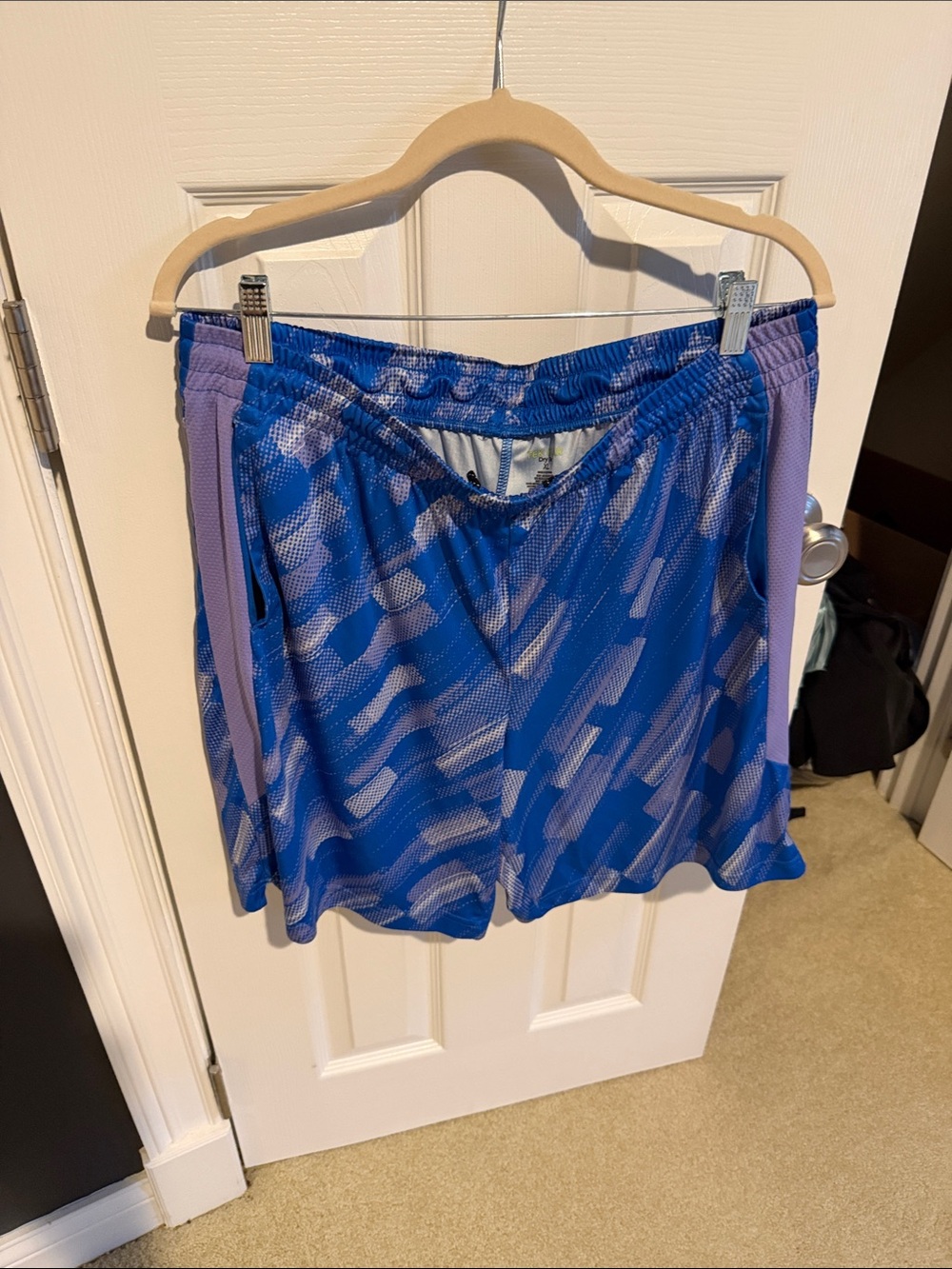 Men's Blue Patterned Tek Gear Athletic Shorts
